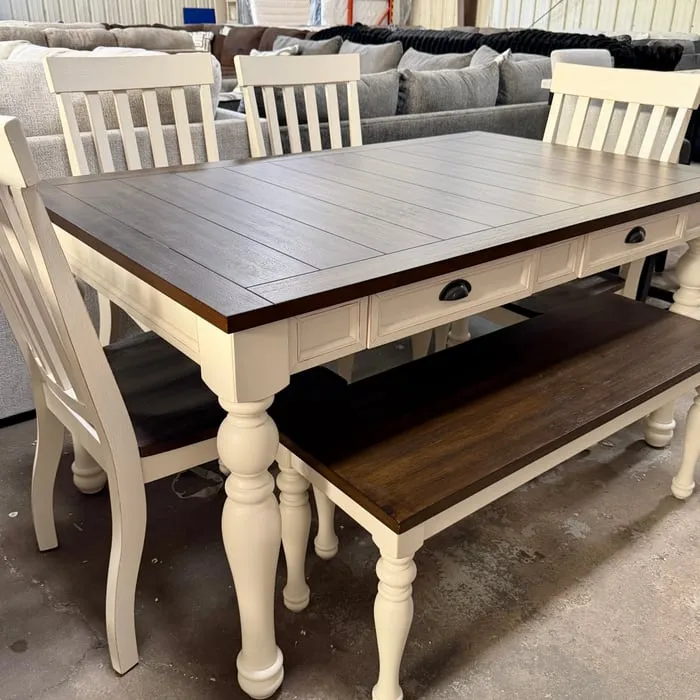 Larger dining set at BoxDrop Baltimore